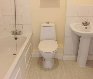 Rose Street, Swindon, Swindon, SN2 - Photo 2