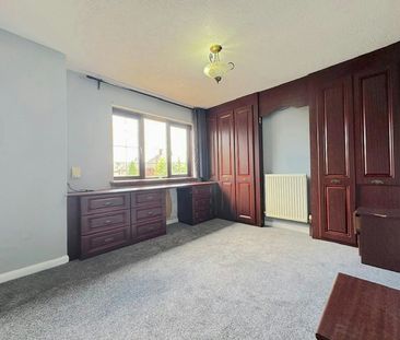 Semi-detached house to rent on - Photo 2