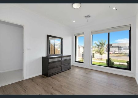 Modern Comfort in a Convenient Location - Photo 5