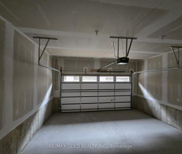 For Lease - 25 Moosehead Drive, Brampton, Ontario - Photo 6