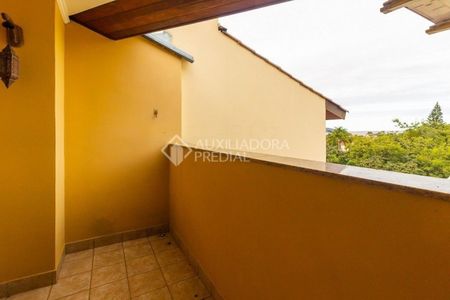 Casa em Condomínio com 3 quartos e 240m² para alugar em Jardim Isabel, Porto Alegre. - Foto 4