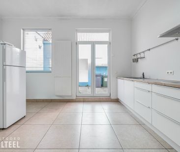 Prachtige ruime woning met 4 slaapkamers in het centrum van Sint-Ni... - Photo 5