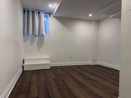 For Lease - 2330 Credit Valley Road Unit# LEGAL BASEMENT APARTMENT, Mississauga, Ontario - Photo 2