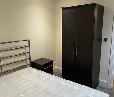 1 Bed Flat, Wharfside Point South, E14 - Photo 6