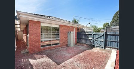 Opportunity is knocking - Photo 5