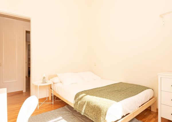 Carrer de Teodora Lamadrid, Barcelona, Catalonia 08022