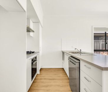 Low Maintenance Living! - Photo 6