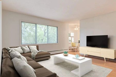 - 1 Bedroom at Park Royal Manor - Photo 4