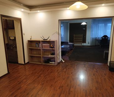 One room in the three bedrooms apartment - Fotó 1