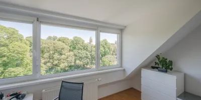 ++NEU++ Wohnen mit Weitblick! Gepflegte 4-Zimmer-Mietwohnung mit 19 m² Südterrasse und Klimaanlage - Photo 3
