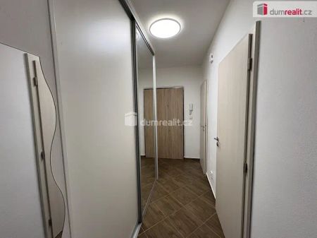 pronájem světlého udržovaného bytu 3+1 s balkónem Riegrova - Příbram - Photo 3