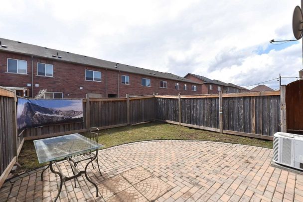 For Lease - 22 Quailvalley Drive, Brampton, Ontario - Photo 1