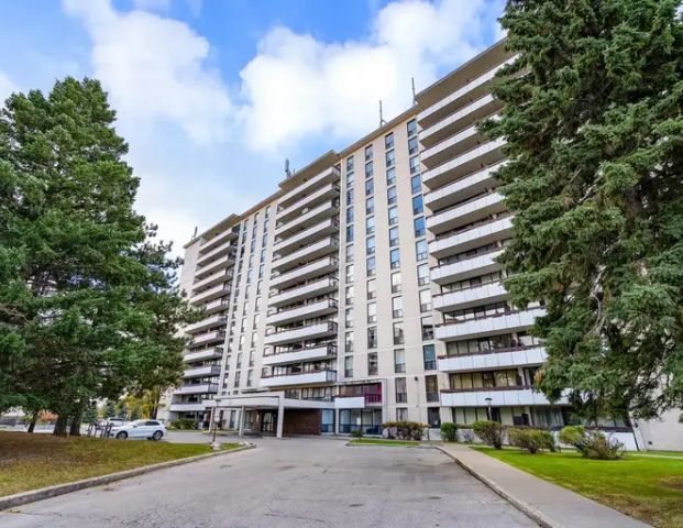 Bayview Square | 11 Ruddington Drive, North York - Photo 1