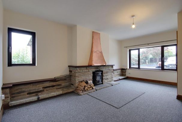 3 bedroom detached bungalow to rent - Photo 1