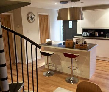 3 bedroom detached house to rent - Photo 5