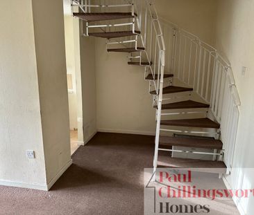 1 bed Semi-detached House - Photo 1