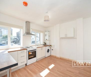 Maisonette to rent - Birkbeck Road, Sidcup, DA14 - Photo 2