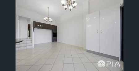 Spacious 5-Bedroom Family Home under Carlingford West Public School catchment - Photo 5