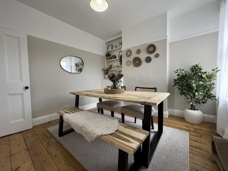 3 bedroom semi-detached house to rent - Photo 5