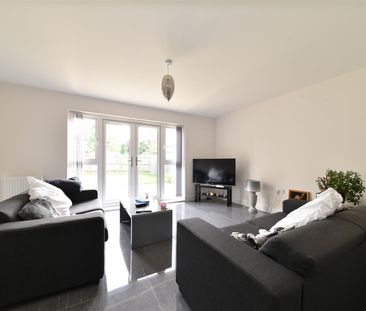 Compton Place, Stevenage, SG1 - Photo 1