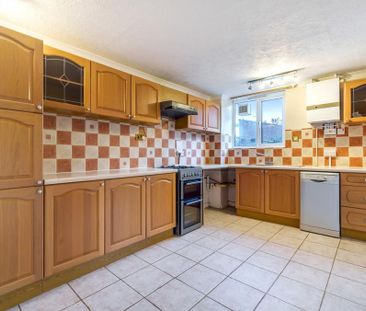 2 bedroom end of terrace house to rent - Photo 5