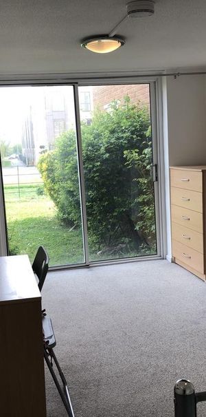 House share to rent - Photo 1