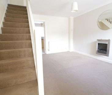2 bedroom end of terrace house to rent - Photo 6