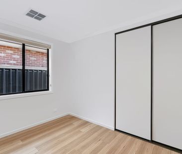 Brand-New 4-Bedroom Family Home in Convenient Netley Location - Photo 6
