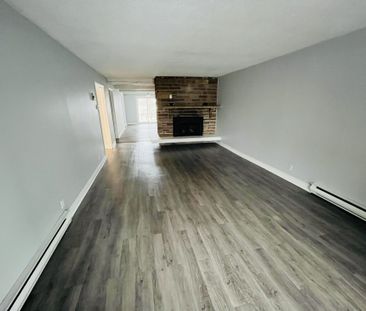 For Lease - 122 SIDNEY Street, Belleville, Ontario - Photo 1