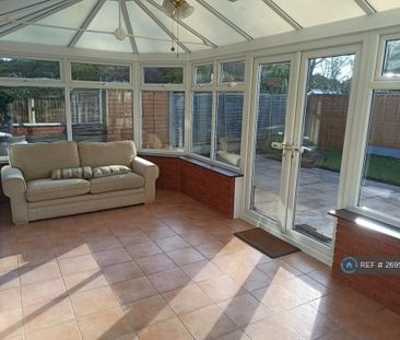 3 bedroom bungalow to rent - Photo 3