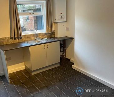 3 bedroom end of terrace house to rent - Photo 5