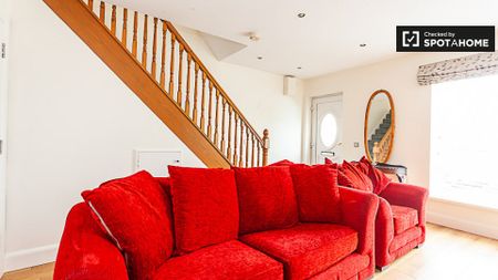 Room for rent in sweet 3-bedroom house, Melrose Park, Dublin - Photo 5