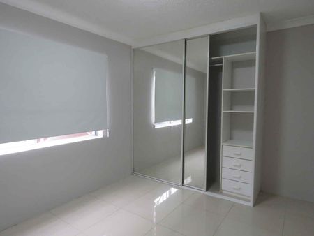 4/8 Calliope Street Guildford - Photo 2