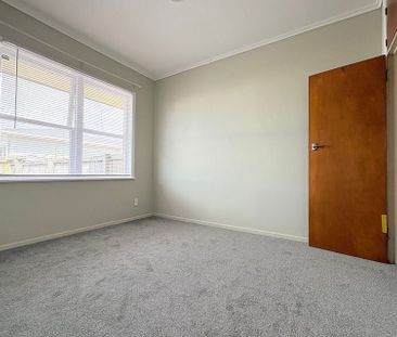 2 br unit available immediately - Photo 3