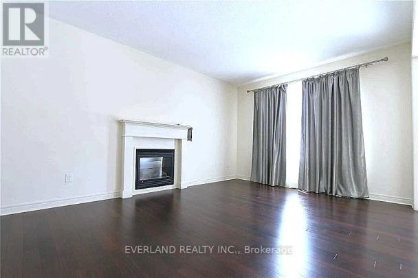 136 MOONEY STREET - Photo 1