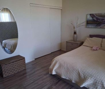 GRAND 4-1/2 À LOUER - STYLE CONDO - POINTE-AUX-TREMBLES - Photo 1