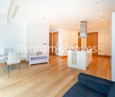 Arena Tower, Crossharbour Plaza, E14 - Photo 1