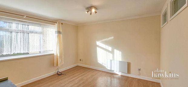 1 bedroom ground floor flat to rent - Photo 1