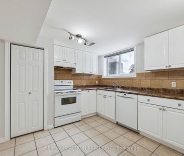 48 Scott Street - Photo 2