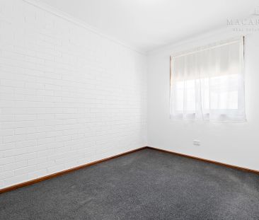 2 / 31-33 Lampe Avenue, Wagga Wagga NSW 2650 - Photo 6