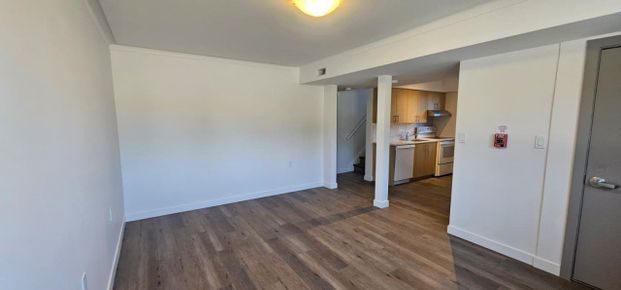 For Lease - 216 Mcarthur Avenue Unit# 01, Vanier and Kingsview Park, Ontario - Photo 1