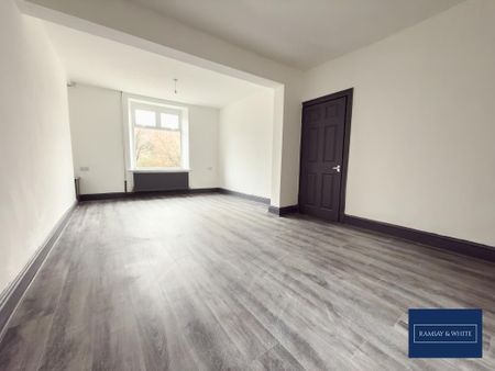 2 bedroom terraced house to rent - Photo 2