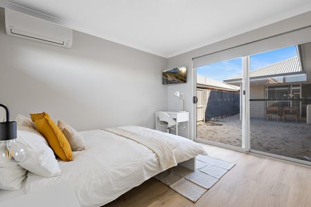 Ellenbrook - Photo 3