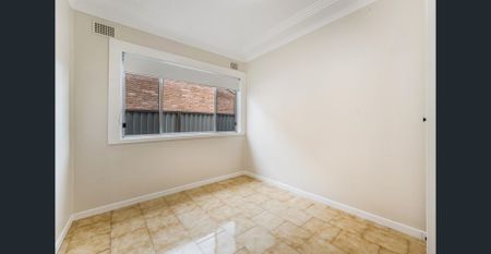 Neat & Tidy 2 Bedroom Home - Photo 3