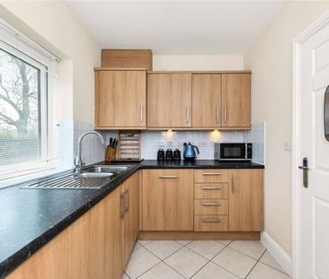 Gladeside, Cambridge, Cambridgeshire, CB4 1EL - Photo 2