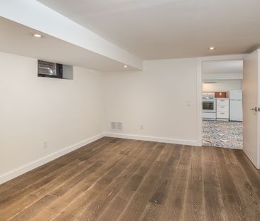 For Lease - 1654 Gerrard Street, Toronto, Ontario - Photo 2