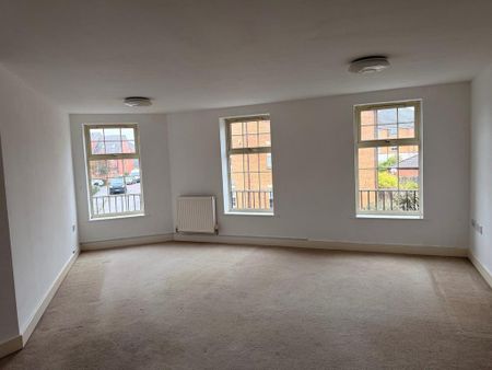 2 bedroom flat to rent - Photo 2