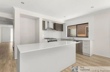 Family home in popular Cornerstone Estate! - Photo 4