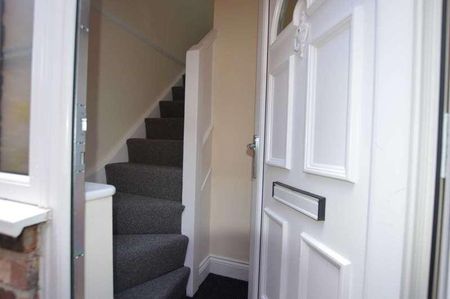 Allport Lane, Bromborough, CH62 - Photo 3