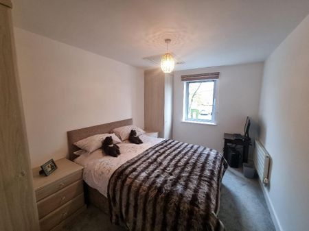 2 bedroom apartment to rent - Photo 3